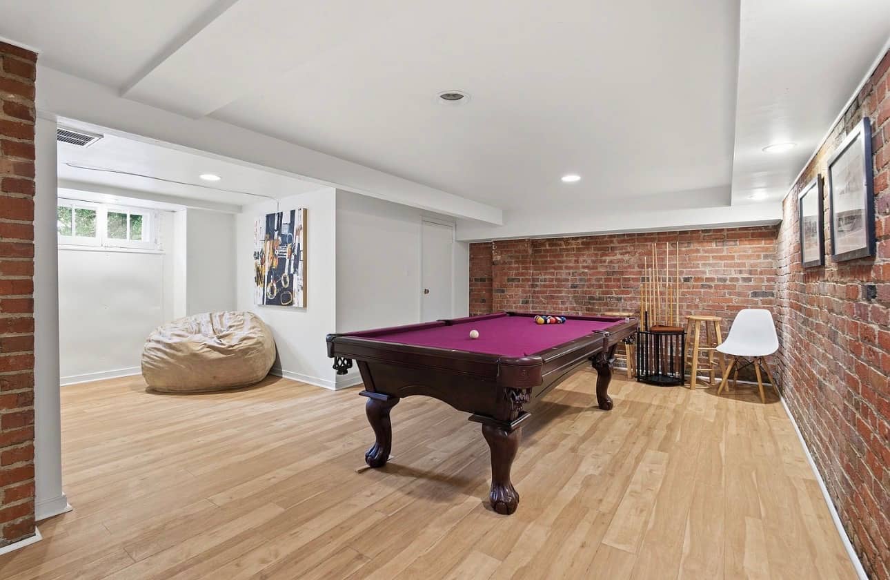 Pre-Owned 8' Legacy Megan Pool Table