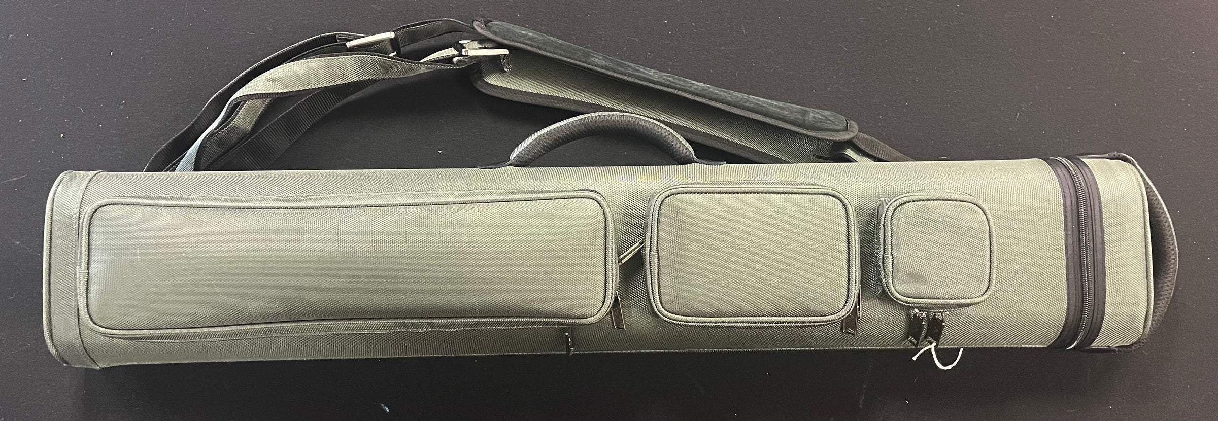 J&J Cue Case with 3 Outside Pouches, Backpack Straps, and Two Handles - view 32