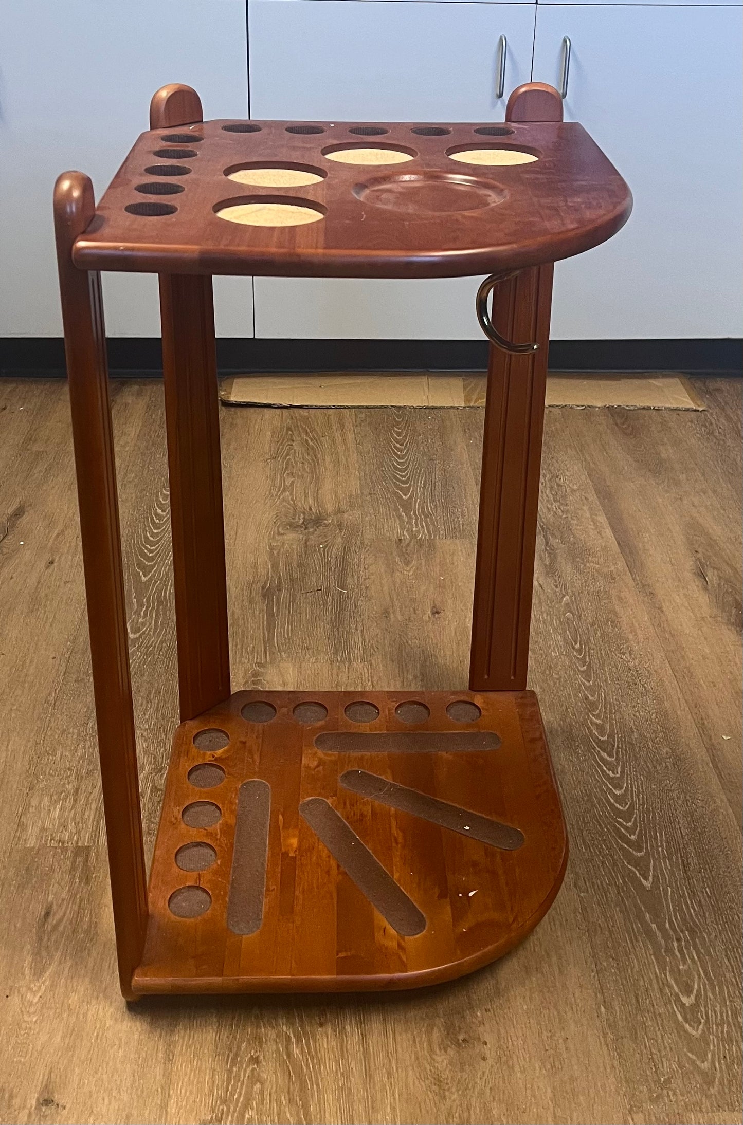 Pre-owned Cue Rack with coasters