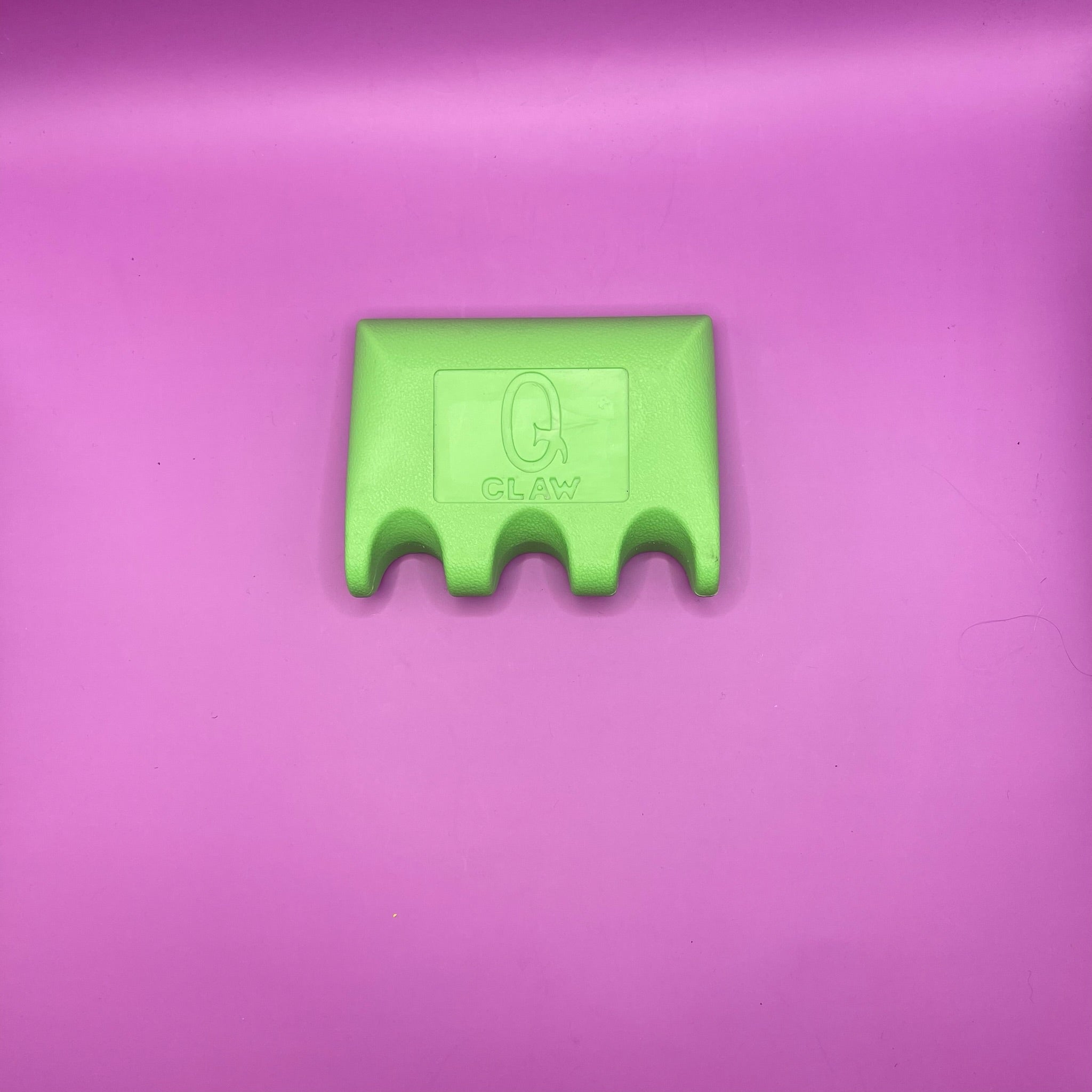 Q- Claw Holders - view 6