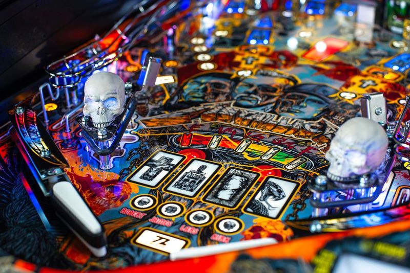 Metallica Remastered Premium Stern Pinball - view 12