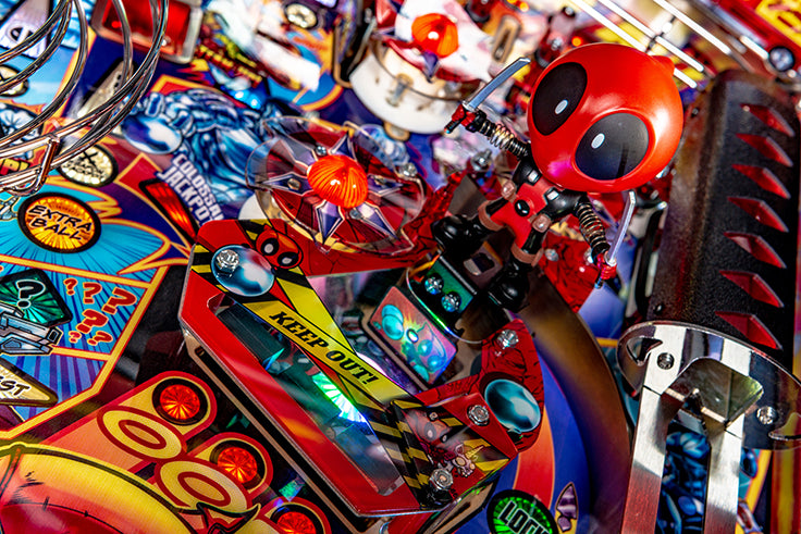 Deadpool Pro Stern Pinball - view 9