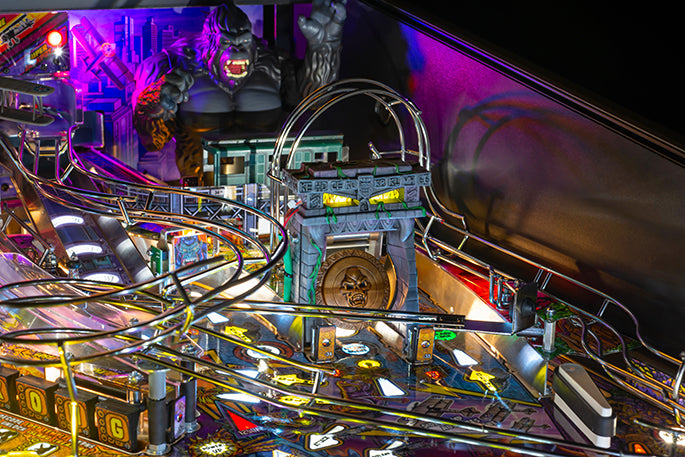 King Kong: Myth of Terror Island Premuim Stern Pinball - view 12