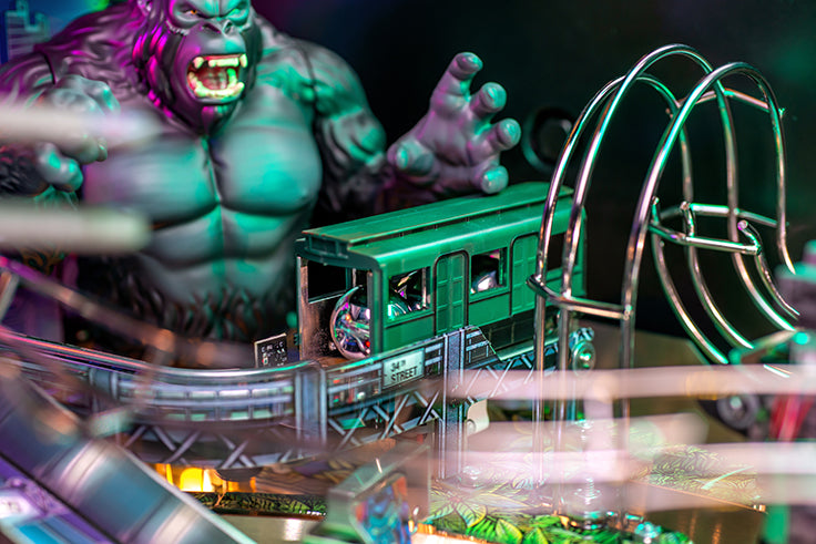 King Kong: Myth of Terror Island Premuim Stern Pinball - view 20