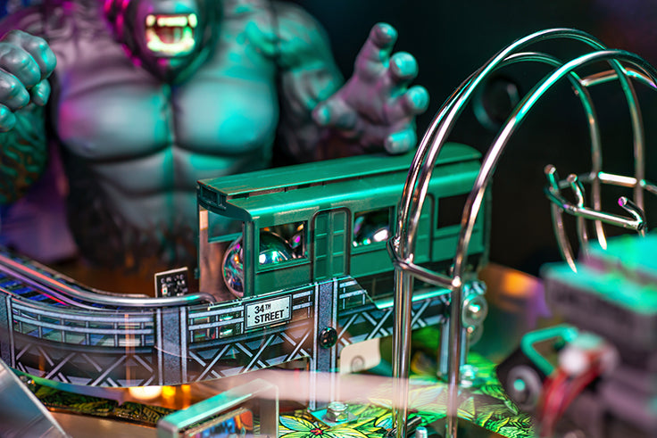 King Kong: Myth of Terror Island Premuim Stern Pinball - view 21