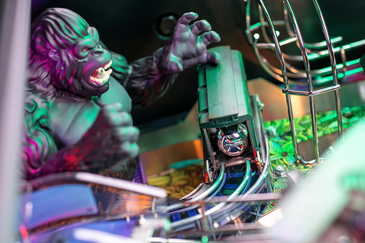 King Kong: Myth of Terror Island Premuim Stern Pinball - view 22
