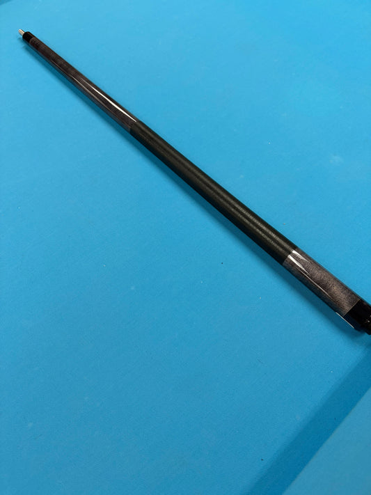McDermott Pool Cue Titanium Grey Black Linen Wrap