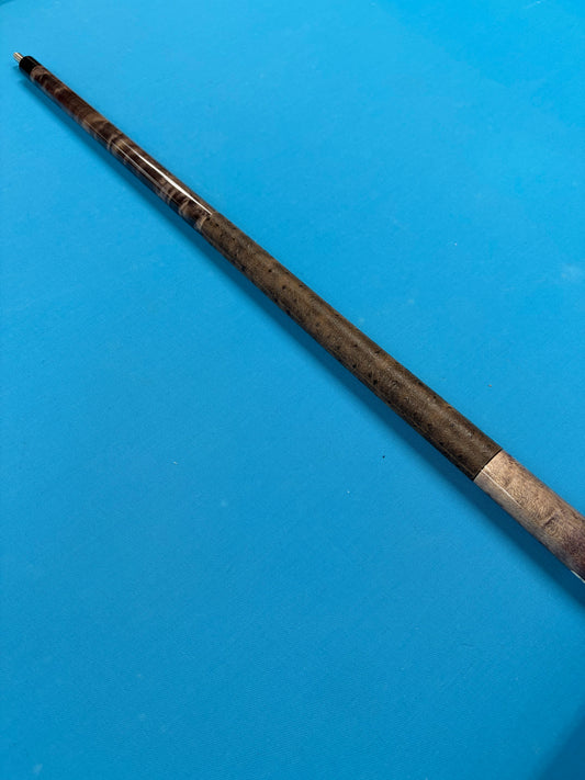 McDermott Pool Cue Grey Walnut Brown Ostrich Wrap