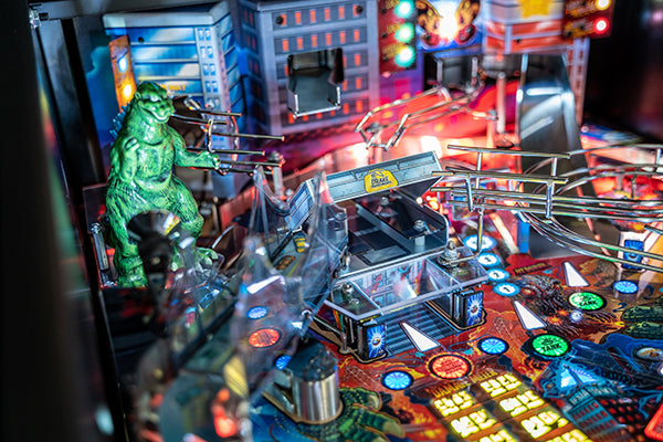 Godzilla Premium Stern Pinball - view 17