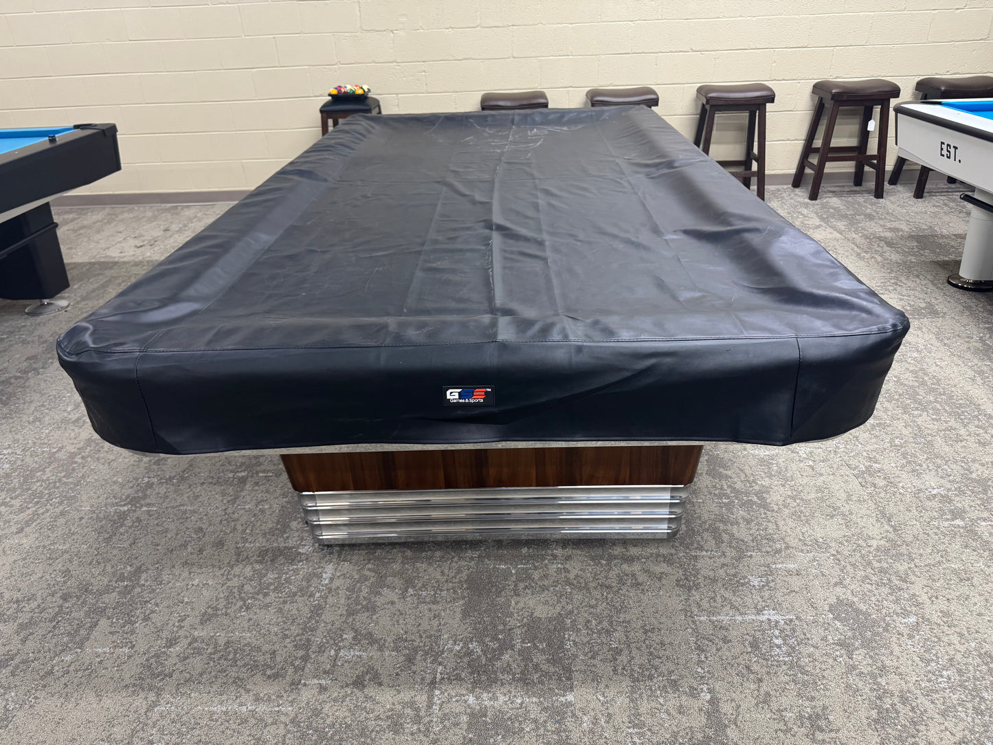 GSE Games Pre Owned 9ft tournament pool table cover