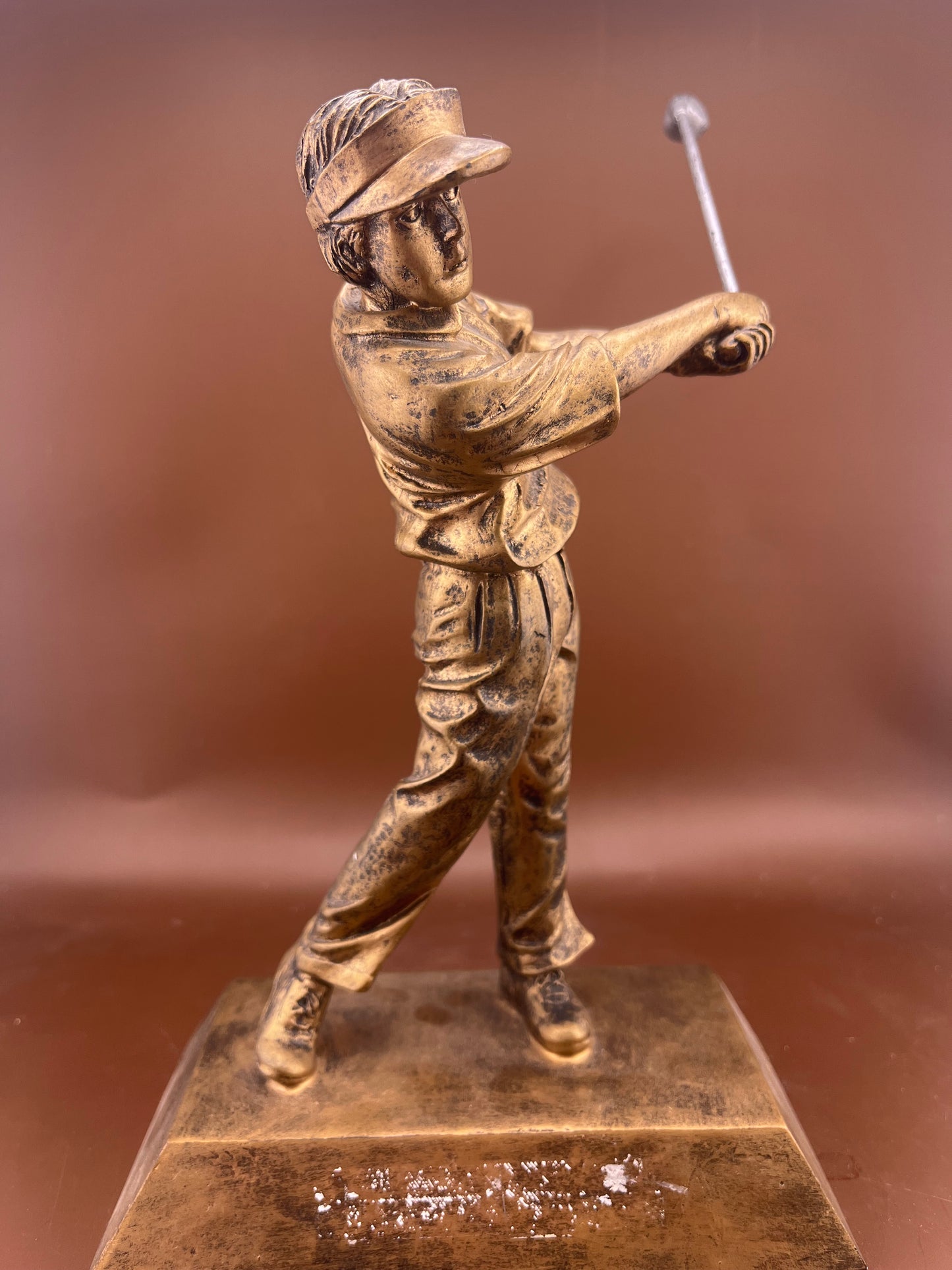 Male Golfer 8" Resin Trophy