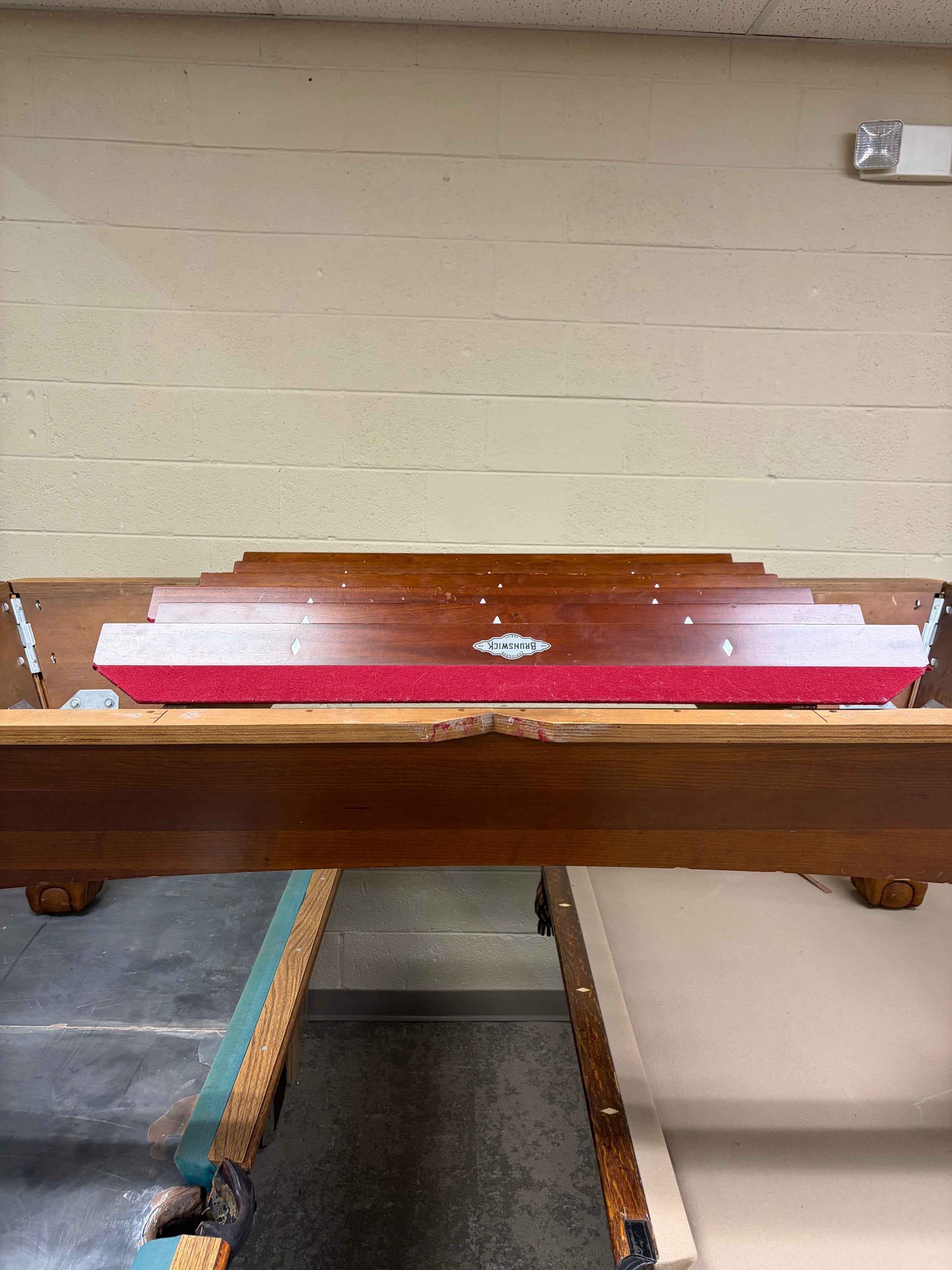 Pre-Owned 8' Brunswick Tremont Pool Table - view 2