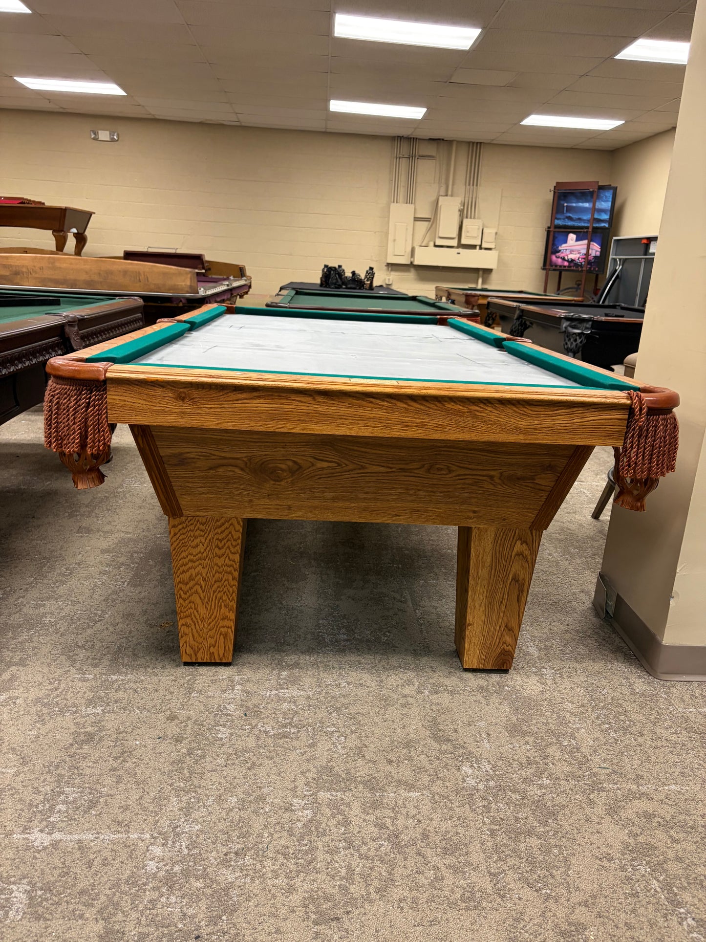 Pre - Owned Olhausen Drake Pool Table
