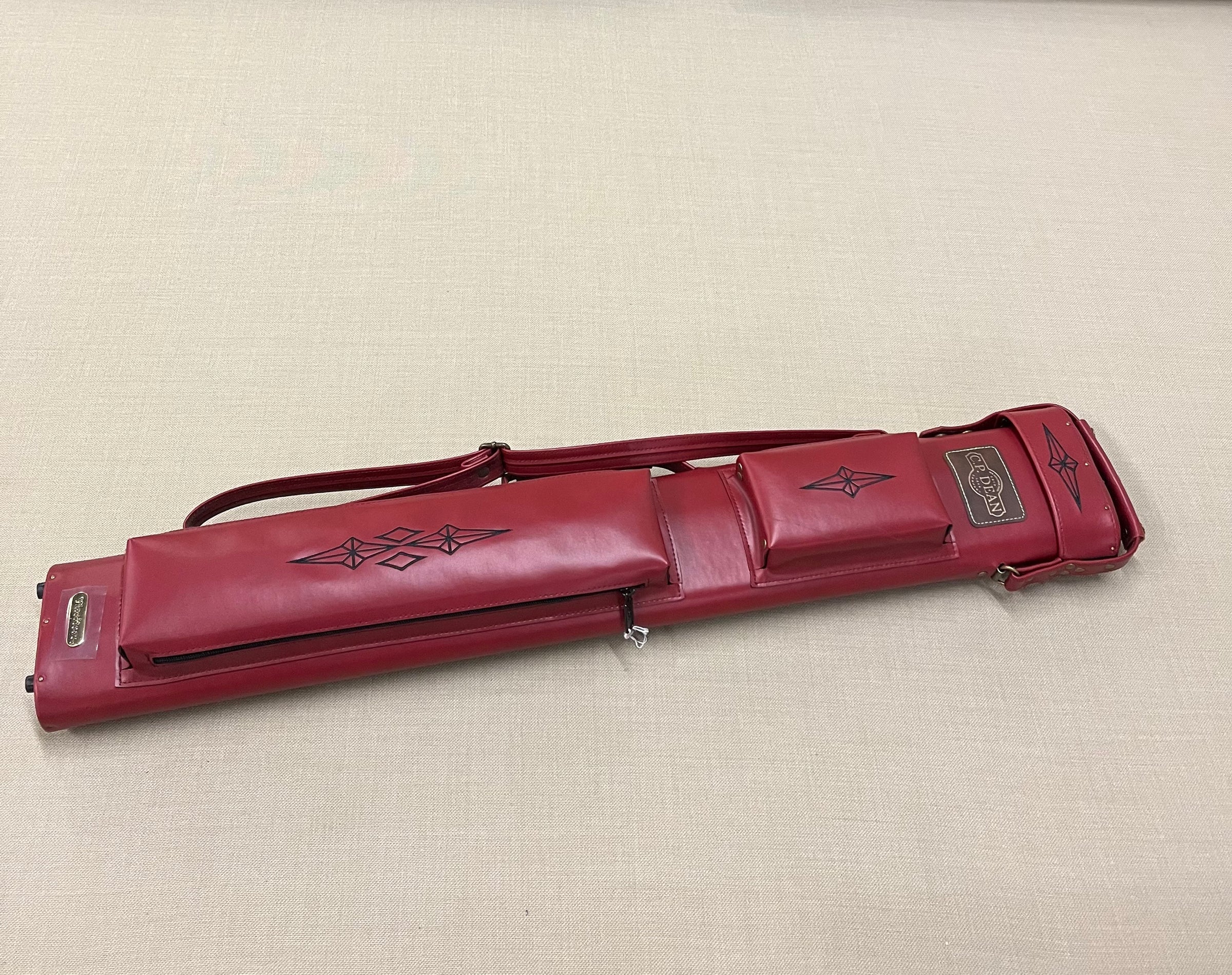 J&J Vincitore Genuine Leather Cue Case Red with Black Star 2x4