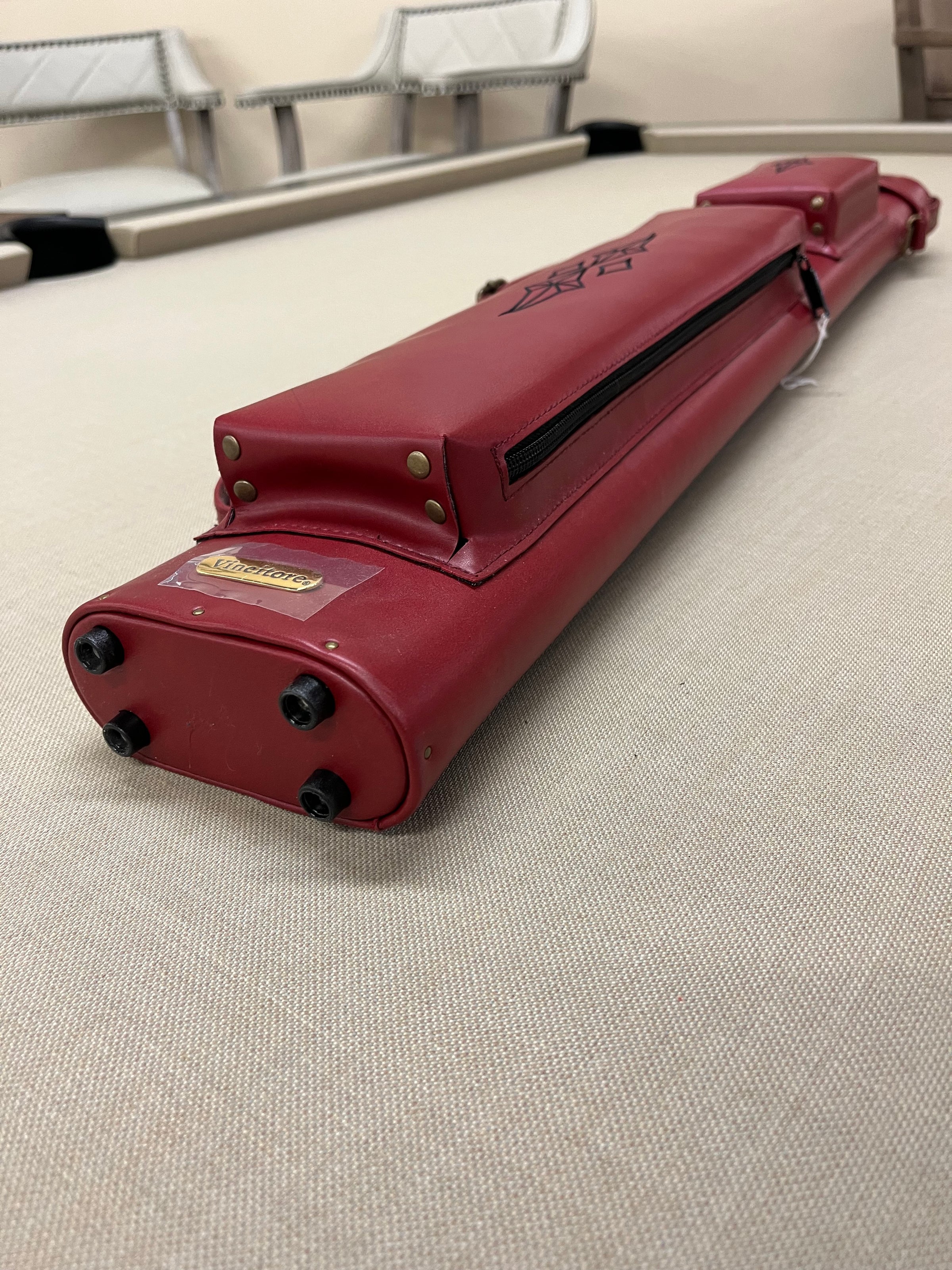 J&J Vincitore Genuine Leather Cue Case Red with Black Star 2x4 - view 4