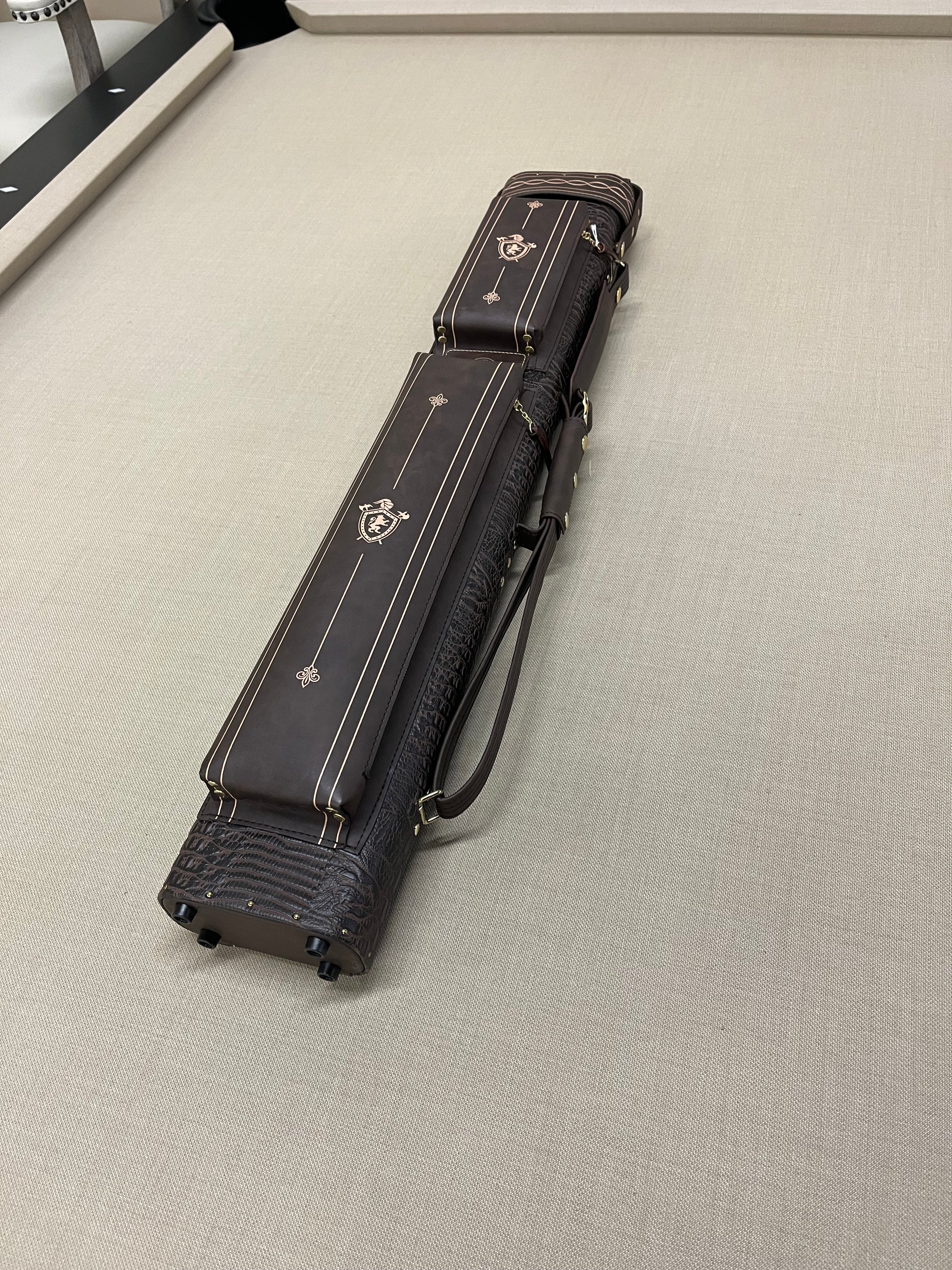 J&J Leatherette Cue Case with Printed Design 3x5 - view 2