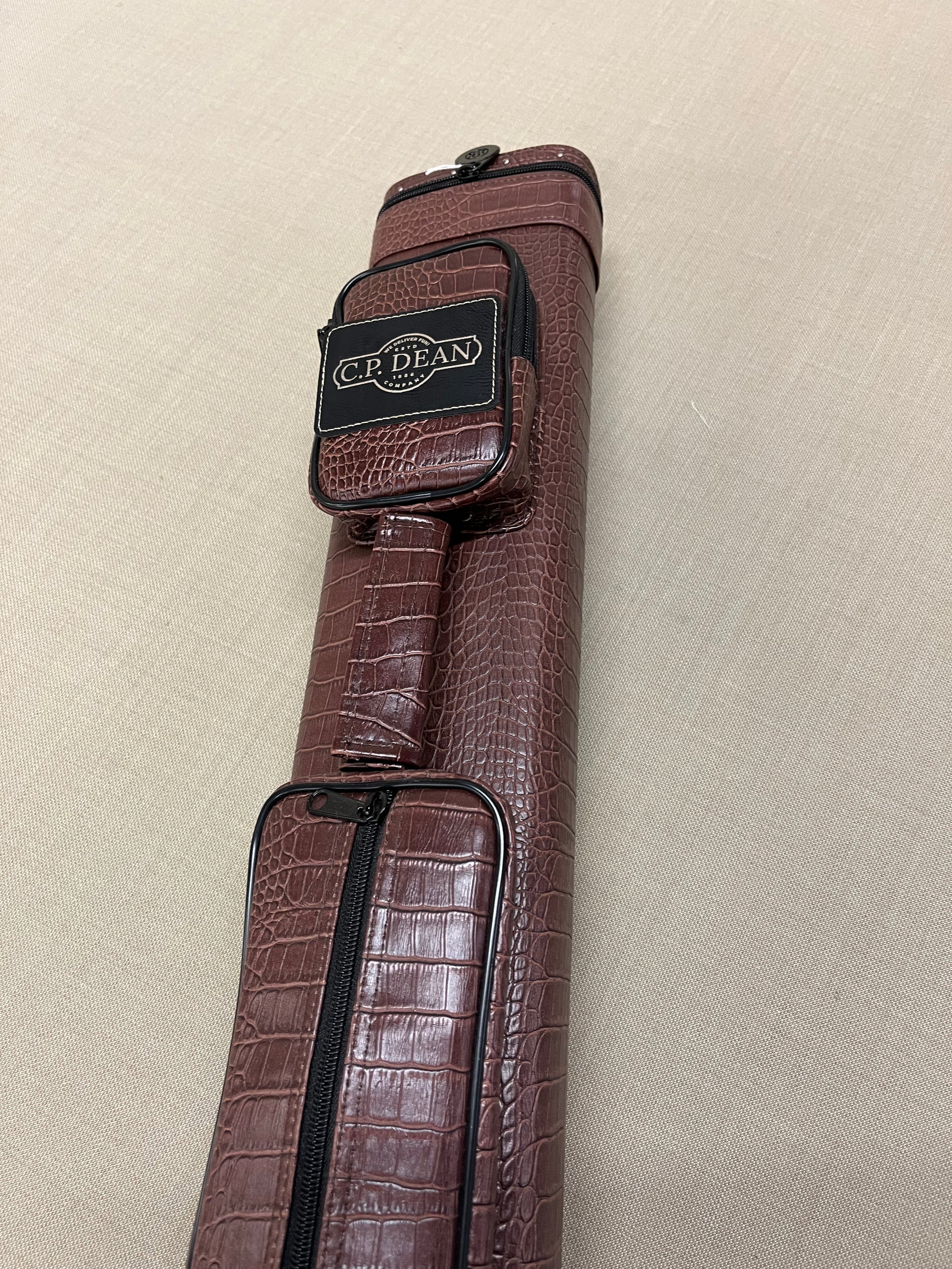 J&J Crocodile Texture 3x5 Cue Case - view 3