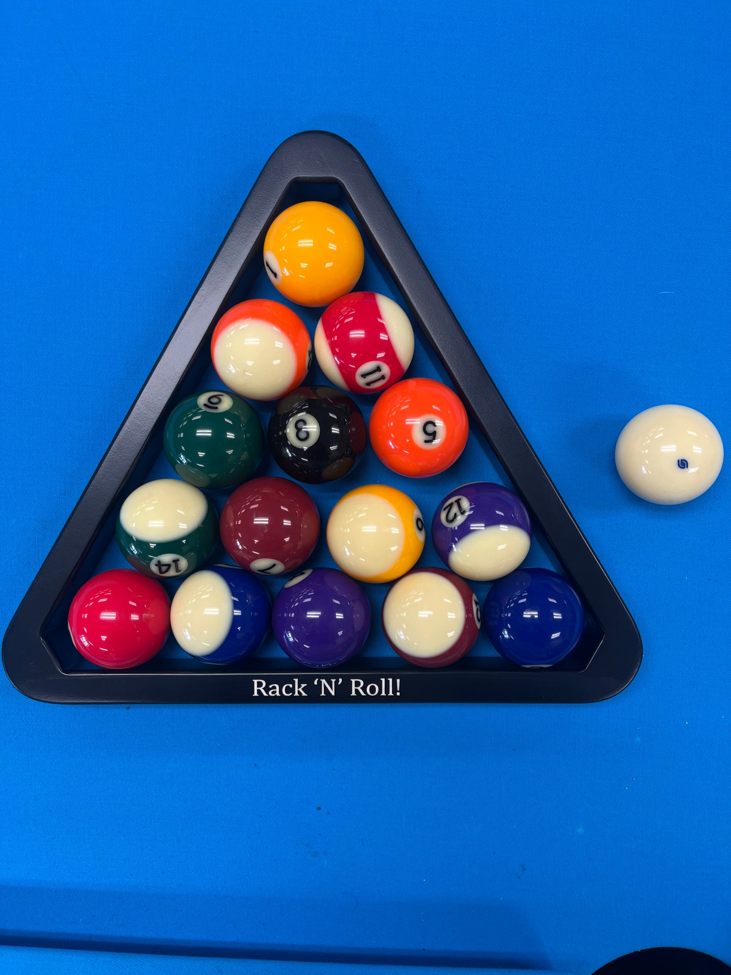 8-Ball Rack "Rack'N'Roll!"