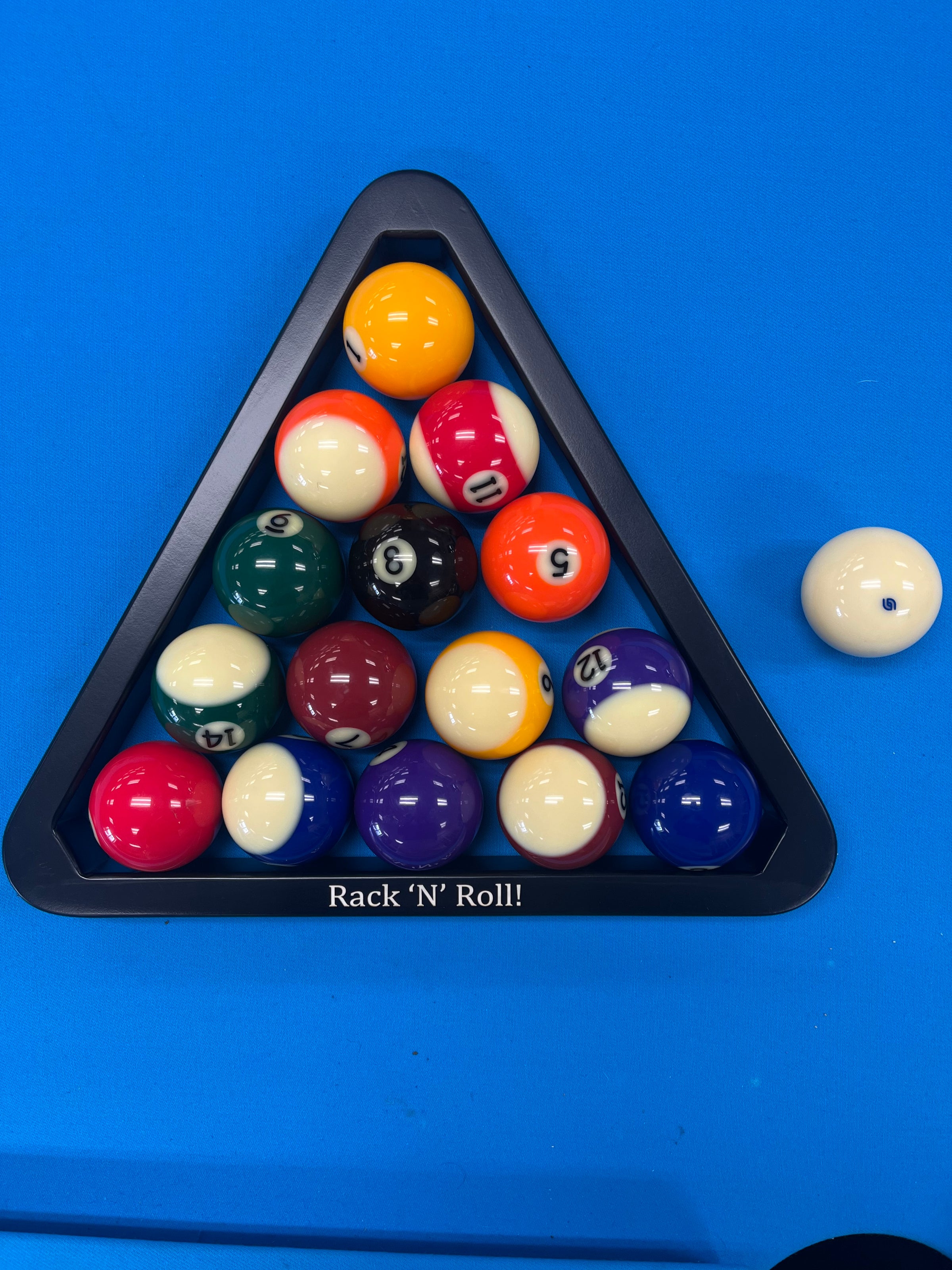 8-Ball Rack "Rack'N'Roll!"