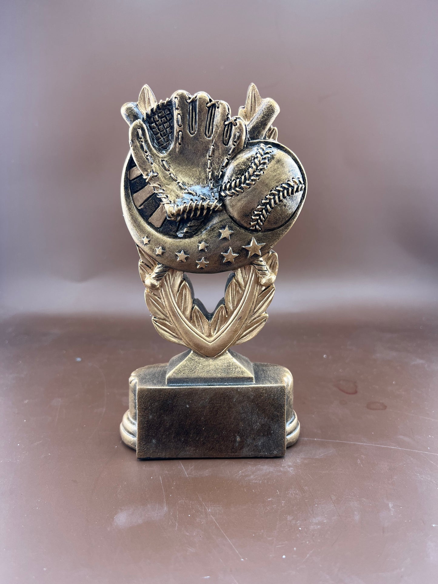 Baseball Star Blast 6" Resin Trophy