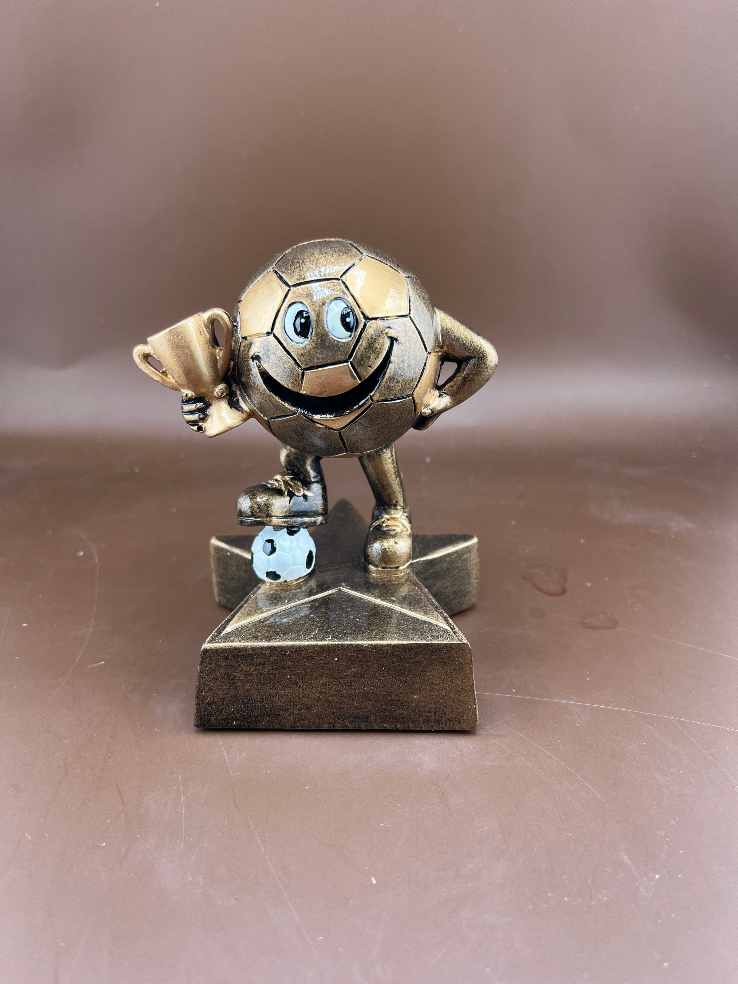 RESIN SOCCER LITTLE BUDDY 4"