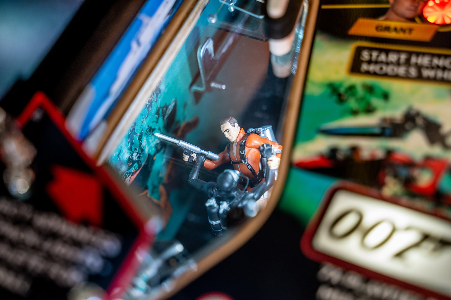James Bond 007 Premium Stern Pinball
