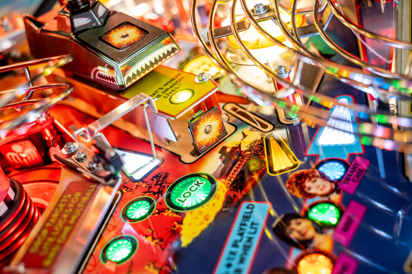 James Bond 007 Premium Stern Pinball