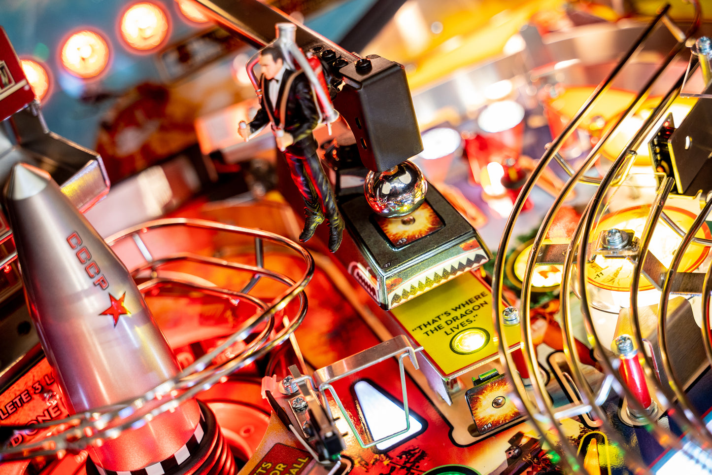 James Bond 007 Premium Stern Pinball