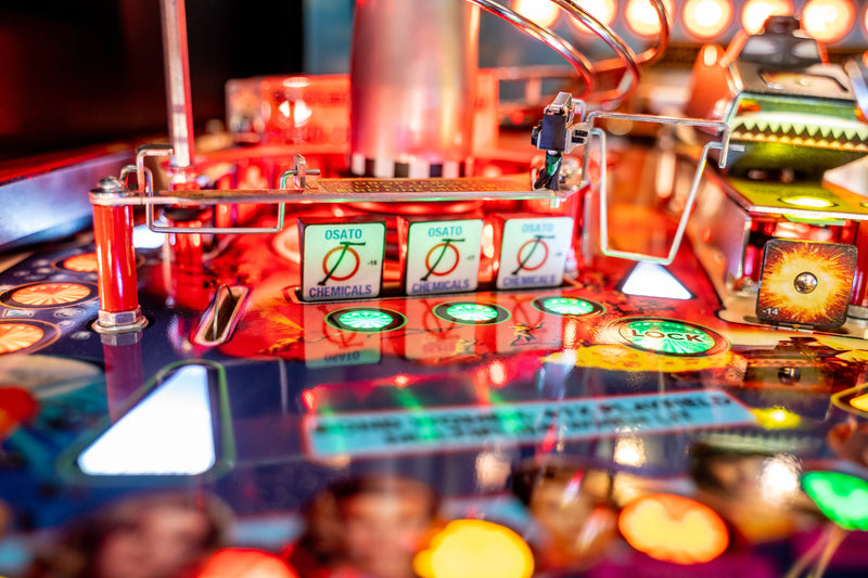 James Bond 007 Premium Stern Pinball - view 27