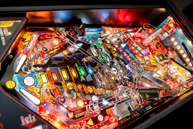 James Bond 007 Premium Stern Pinball - view 34