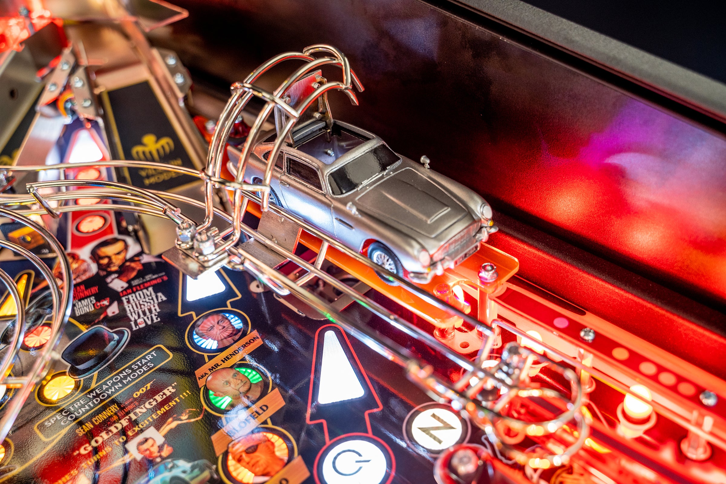 James Bond 007 Pro Stern Pinball - view 16