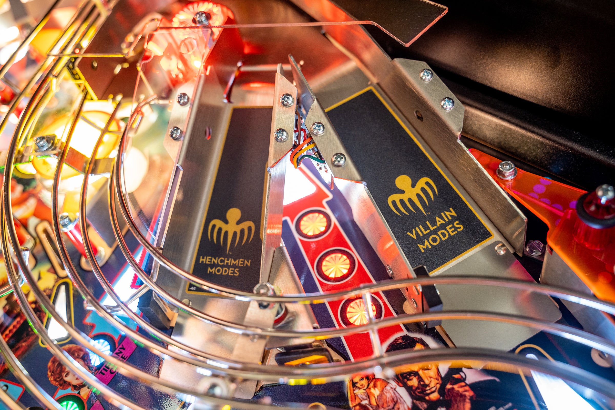 James Bond 007 Pro Stern Pinball - view 19
