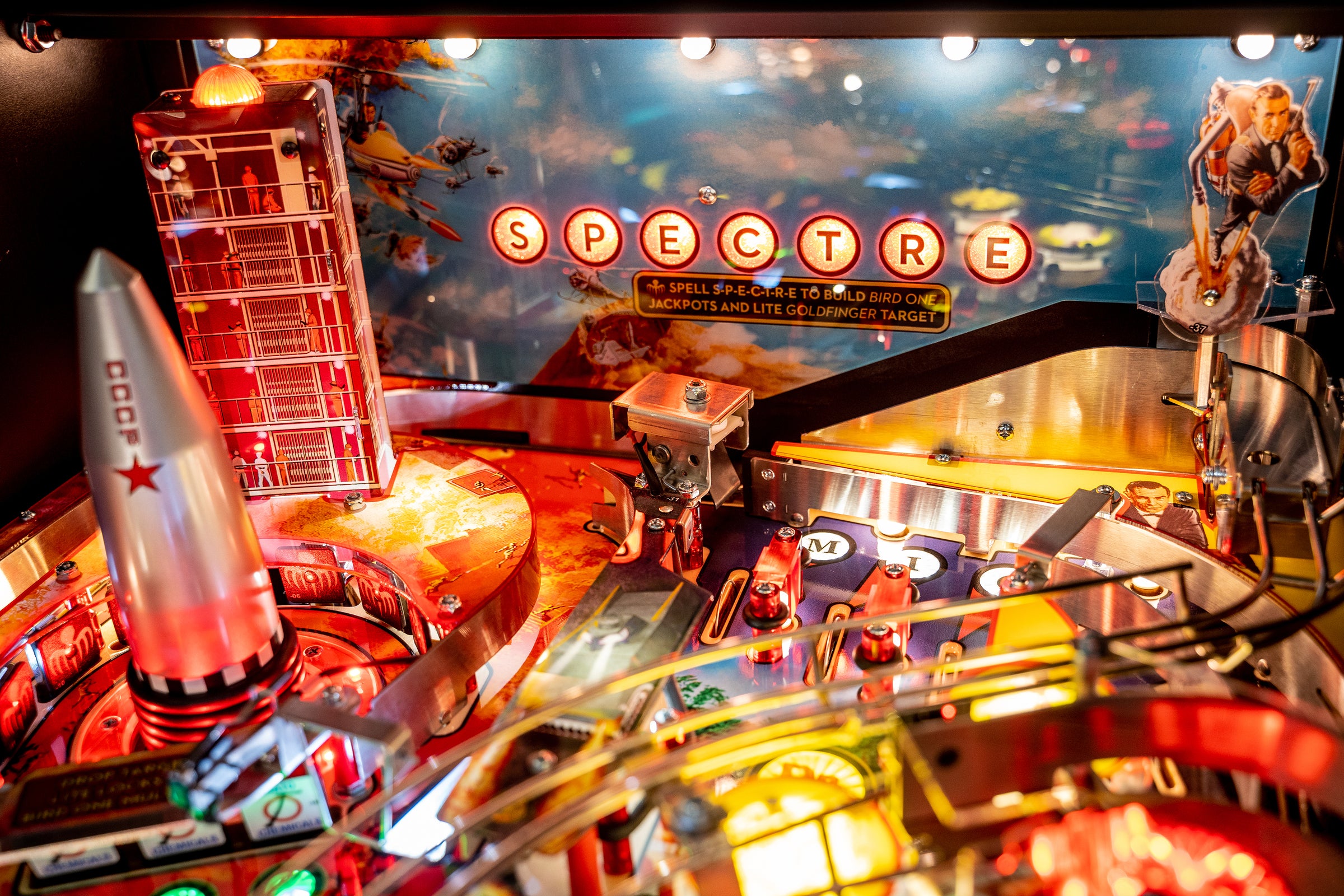 James Bond 007 Pro Stern Pinball - view 22