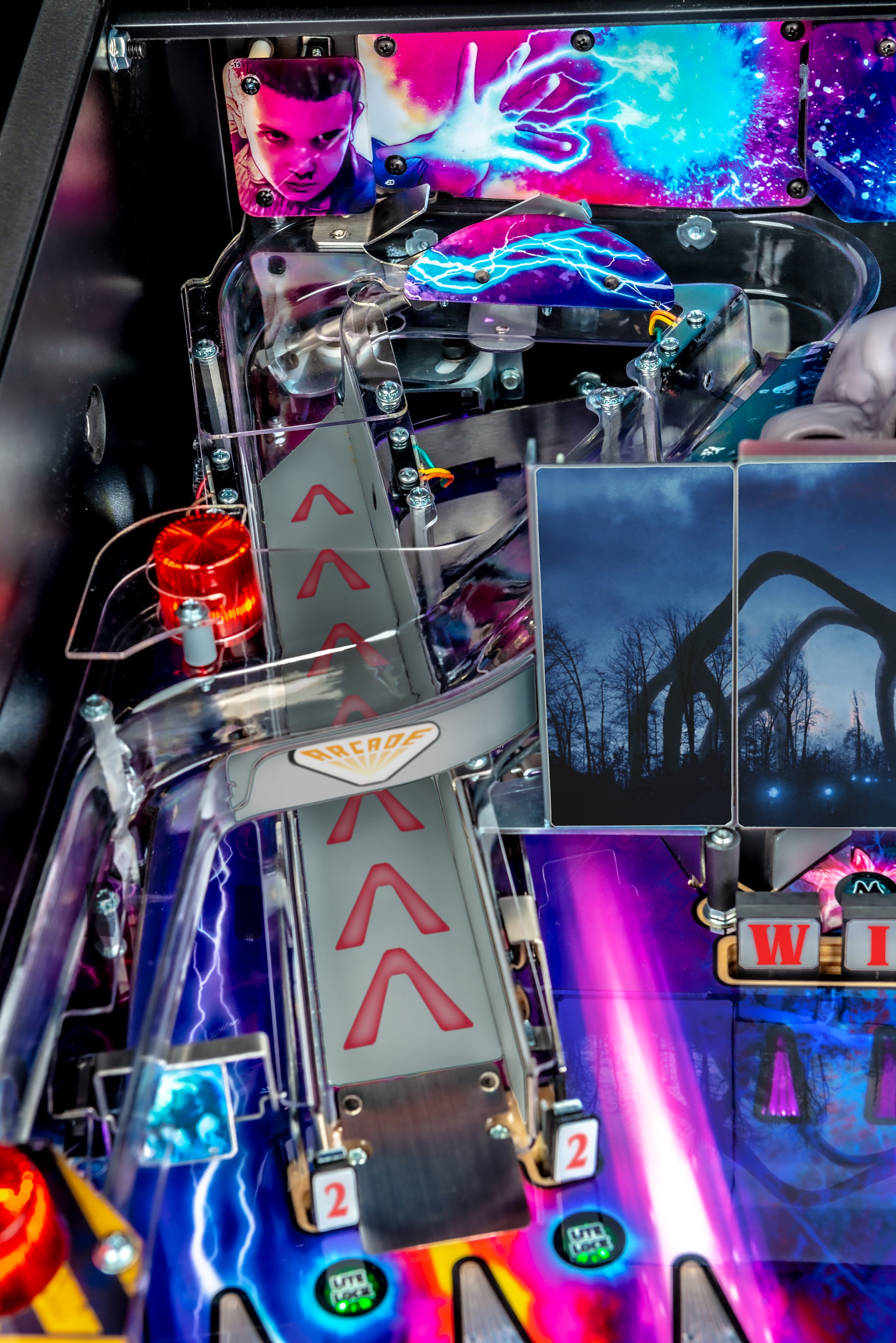 Stranger Things Premium Stern Pinball - view 11