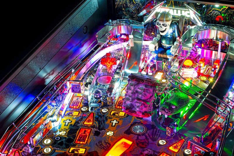 Metallica Remastered Premium Stern Pinball - view 15