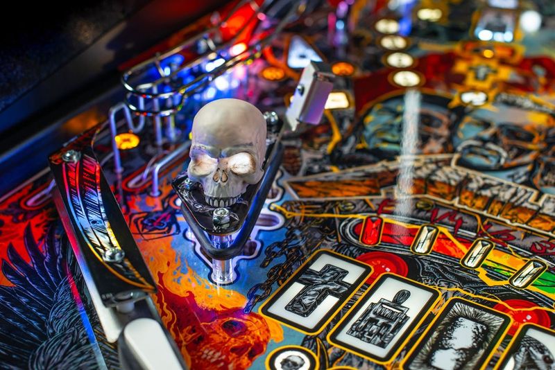 Metallica Remastered Premium Stern Pinball - view 7