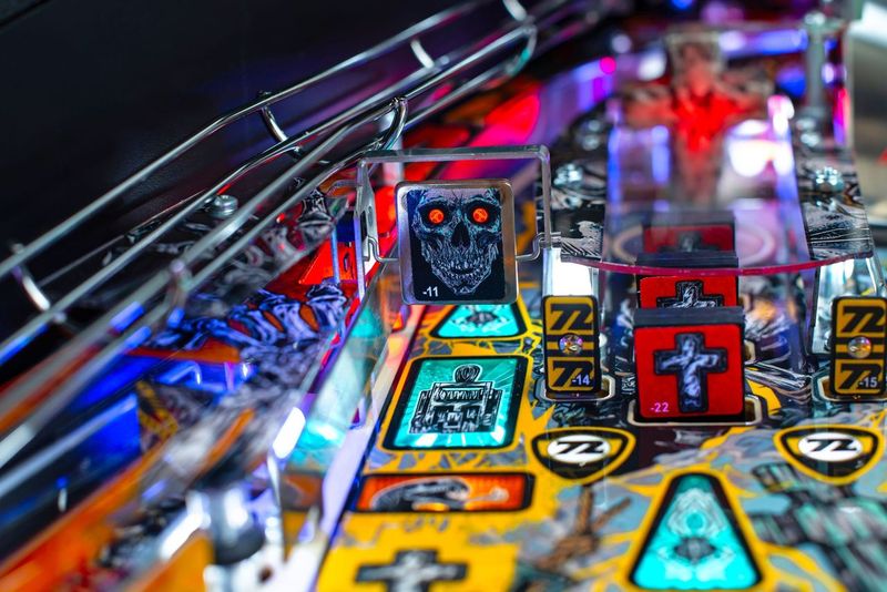 Metallica Remastered Premium Stern Pinball - view 14
