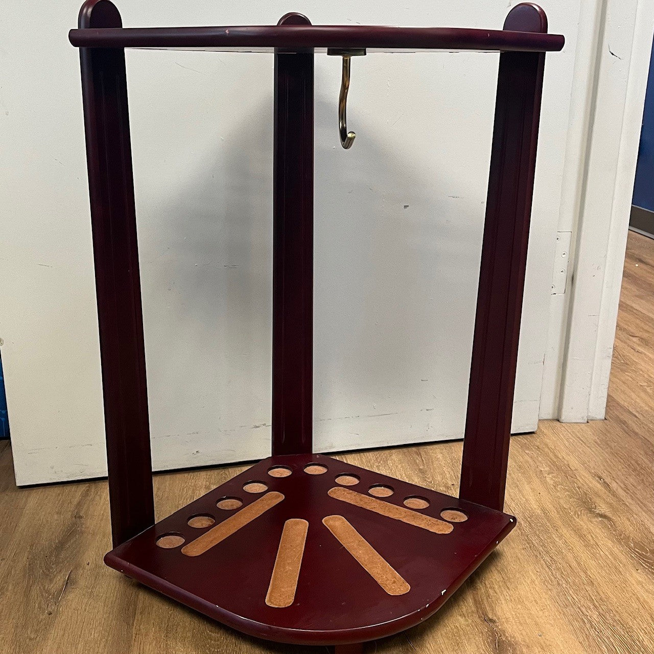 Pre Owned Corner Cue Rack Mahogany