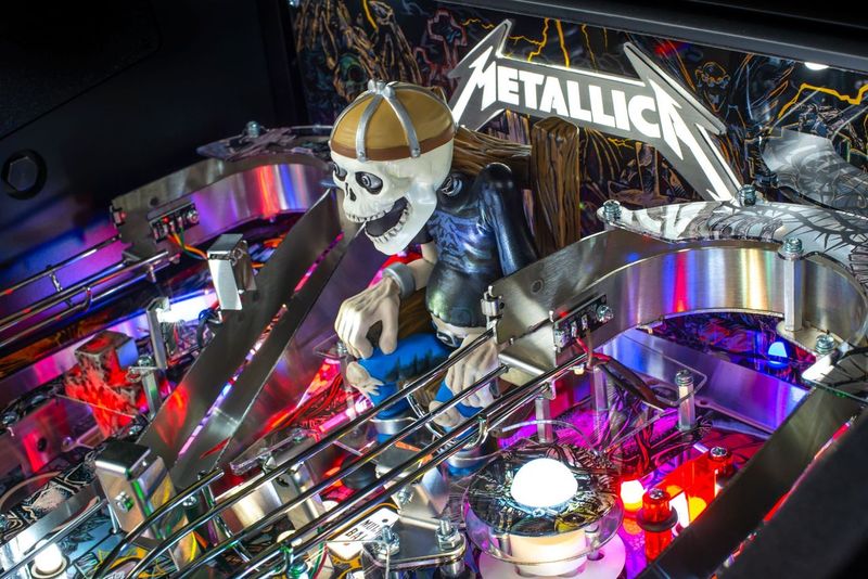 Metallica Remastered Premium Stern Pinball - view 8
